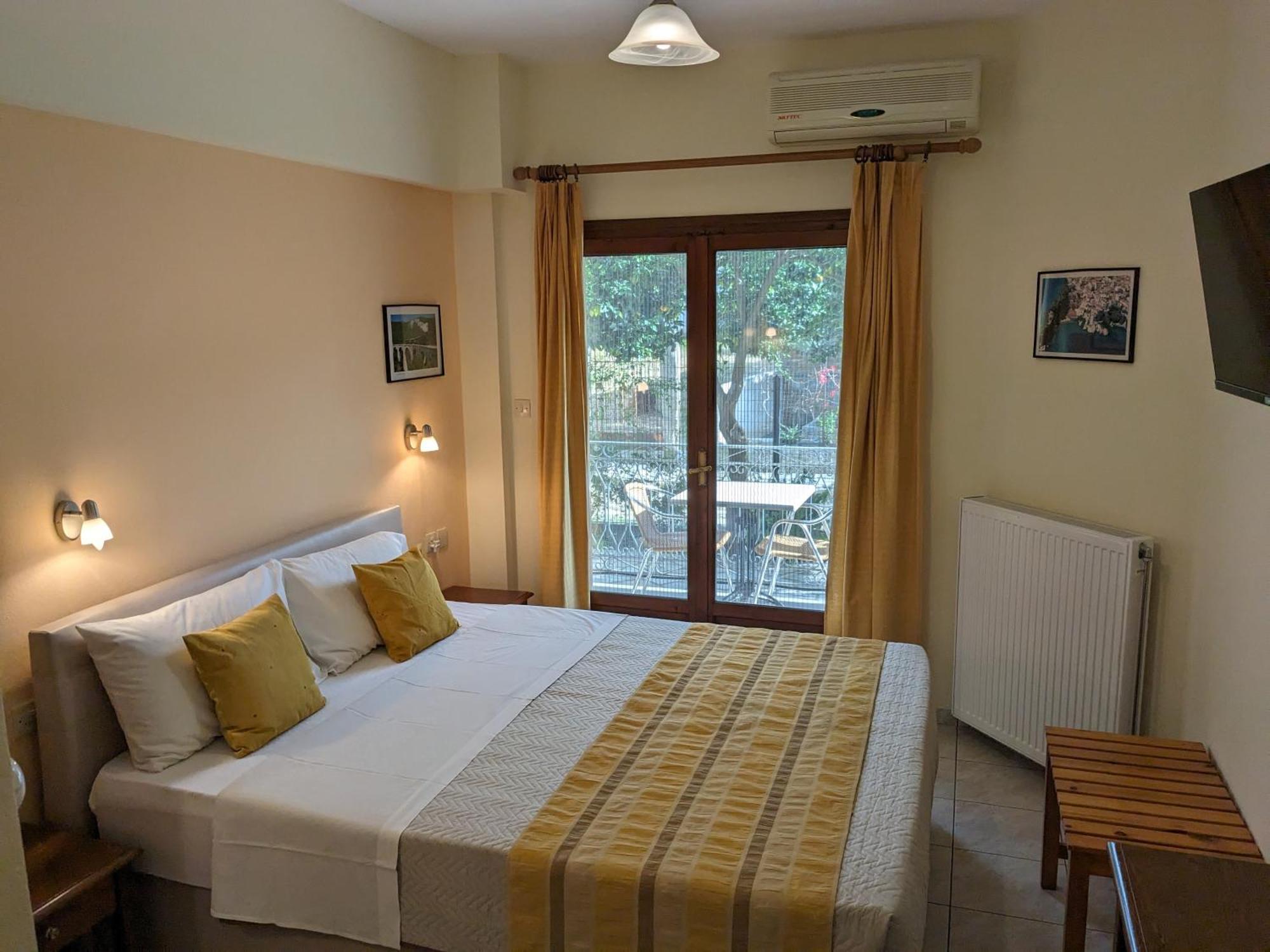 Pagaseon Rooms And Apartments Kala Nera Exterior foto